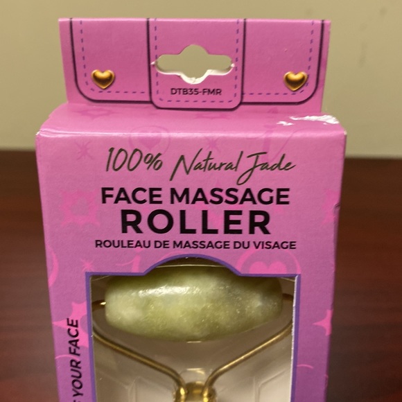 Jade Face Massage Roller new in box - Picture 4 of 8